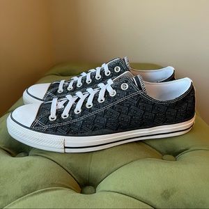 Converse Chuck Taylor Low Top Black Unique Print Canvas Mens 10.5 Womens 12.5
